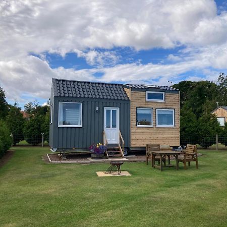 The Cedar Tiny House Villa Coldingham Exterior photo